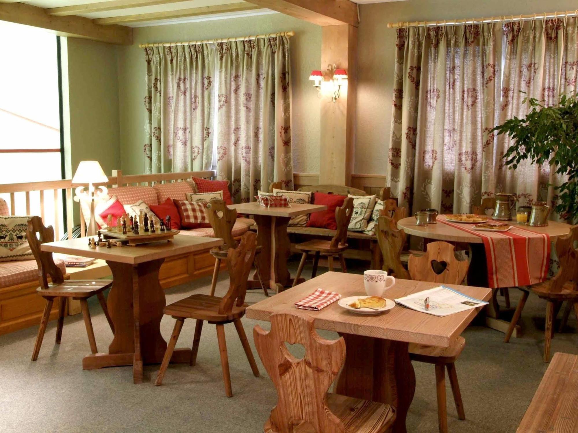 Hotel Restaurant La Tourmaline لا بلاني المظهر الخارجي الصورة